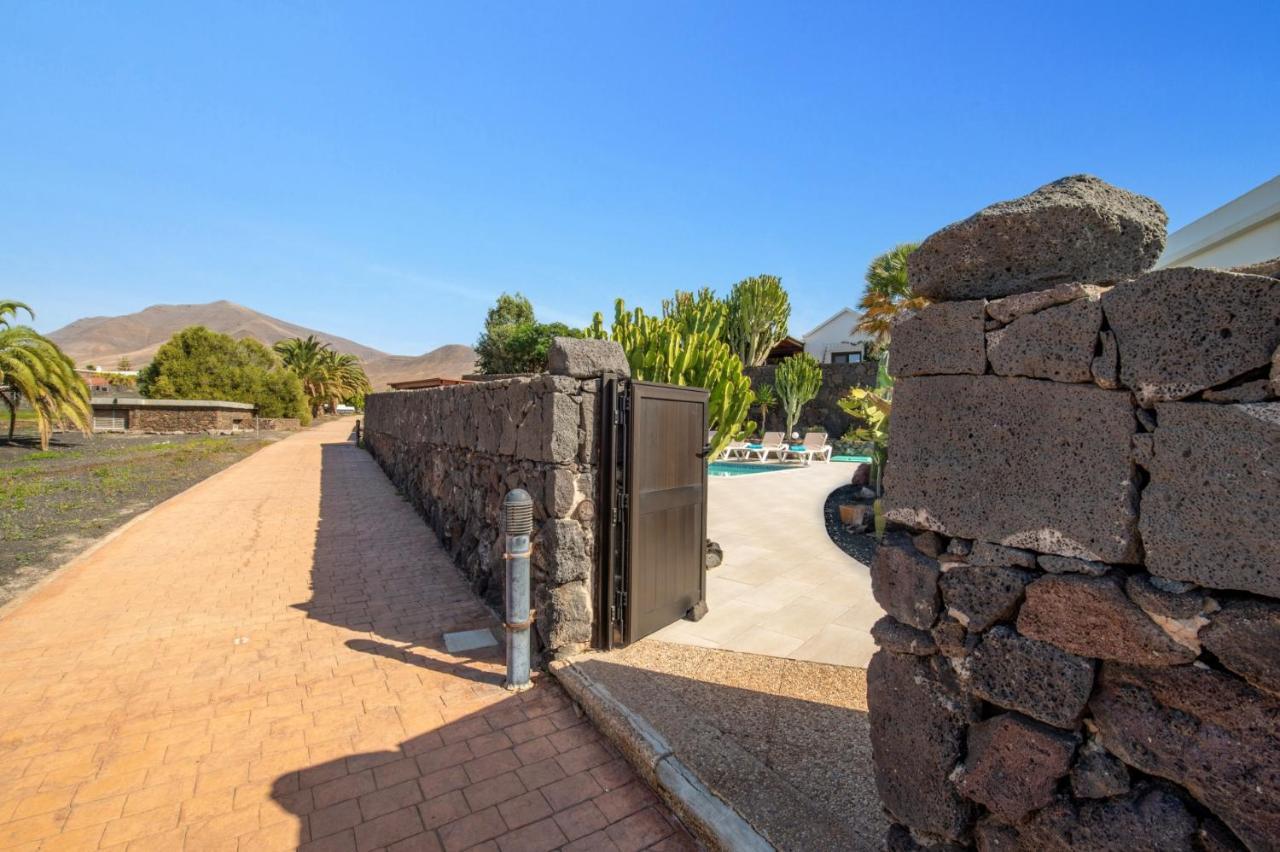 Villa Sarita Sol By Villa Plus Playa Blanca  Esterno foto